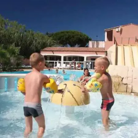 4 Etoiles - Parc Aquatique - Eebaci 营地 *